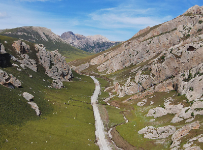 【&ldquo;飛閱&rdquo;中國】戳這里！領(lǐng)略秋日天峻溝的奇美壯麗